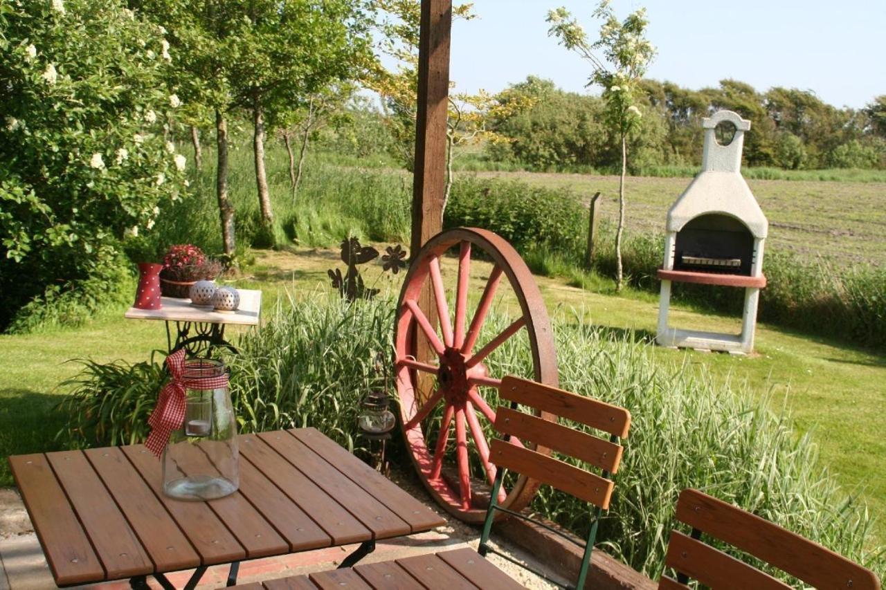 Ferienhof-Carstensen-Wohnung-Leuchtturm Süderende Exterior foto